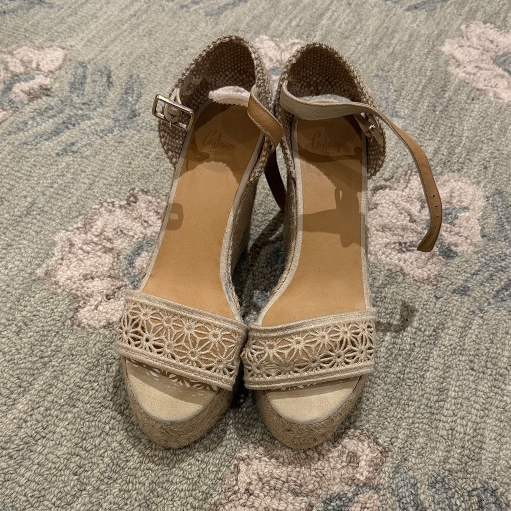 Castaner Beige Floral Lace Espadrille Wedge Sandals